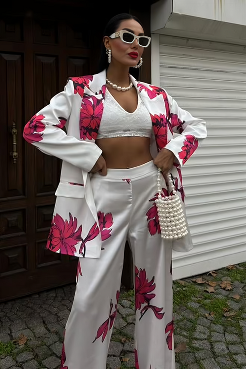 Patterned Suit Groove