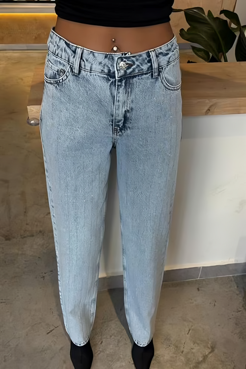 Straight Jeans with Stones